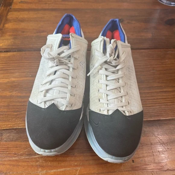 Men's Gray and Black Athletic Trainers with Blue and Red Accents - Picture 1 of 3